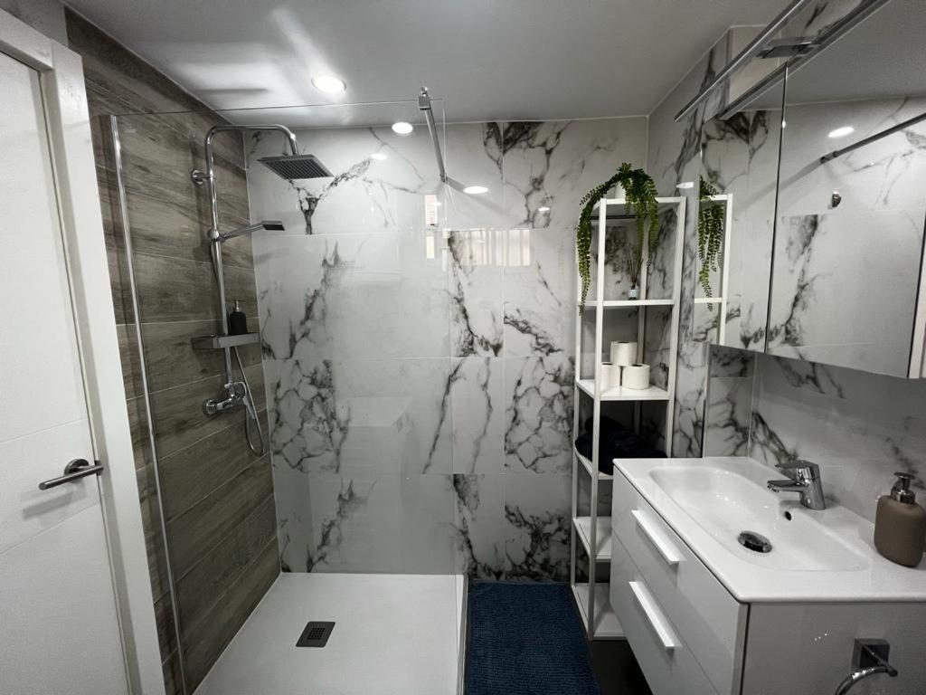 Lux Apartment By Namaste Elite Торремолинос Экстерьер фото