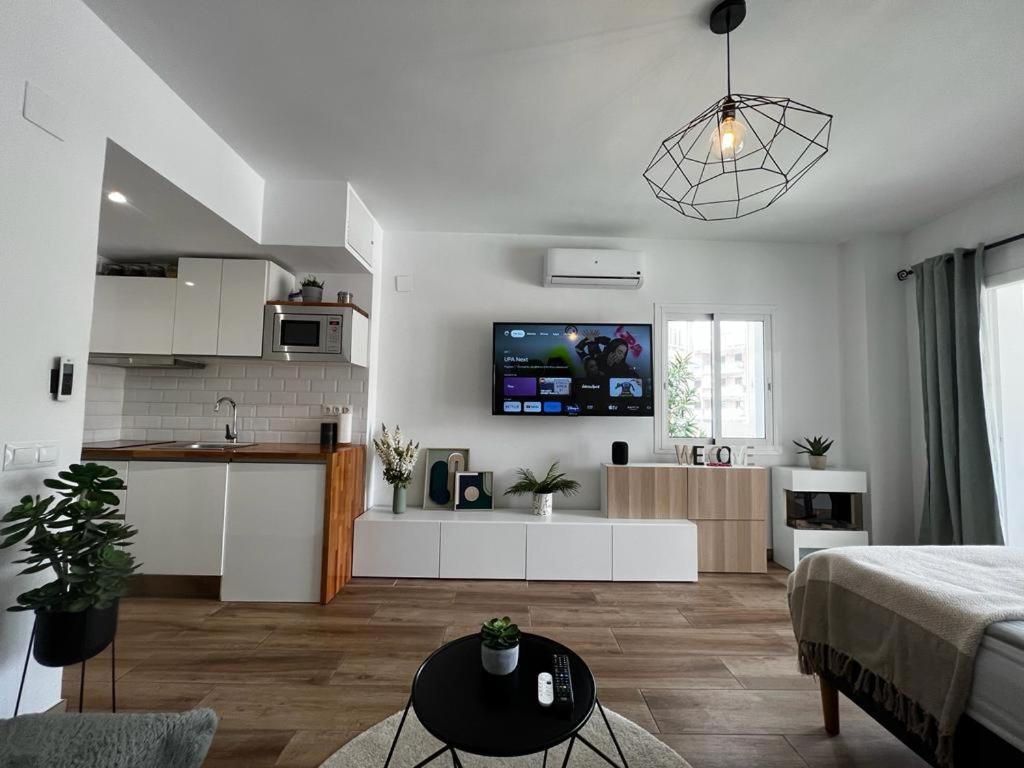 Lux Apartment By Namaste Elite Торремолинос Экстерьер фото
